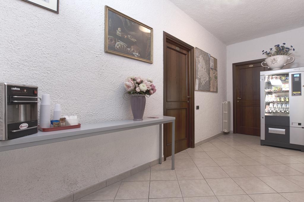 Il Melograno Hotel Foligno Bagian luar foto