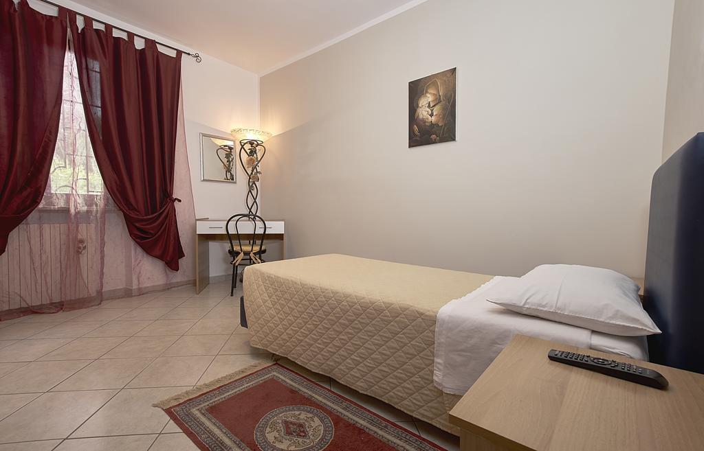 Il Melograno Hotel Foligno Bagian luar foto