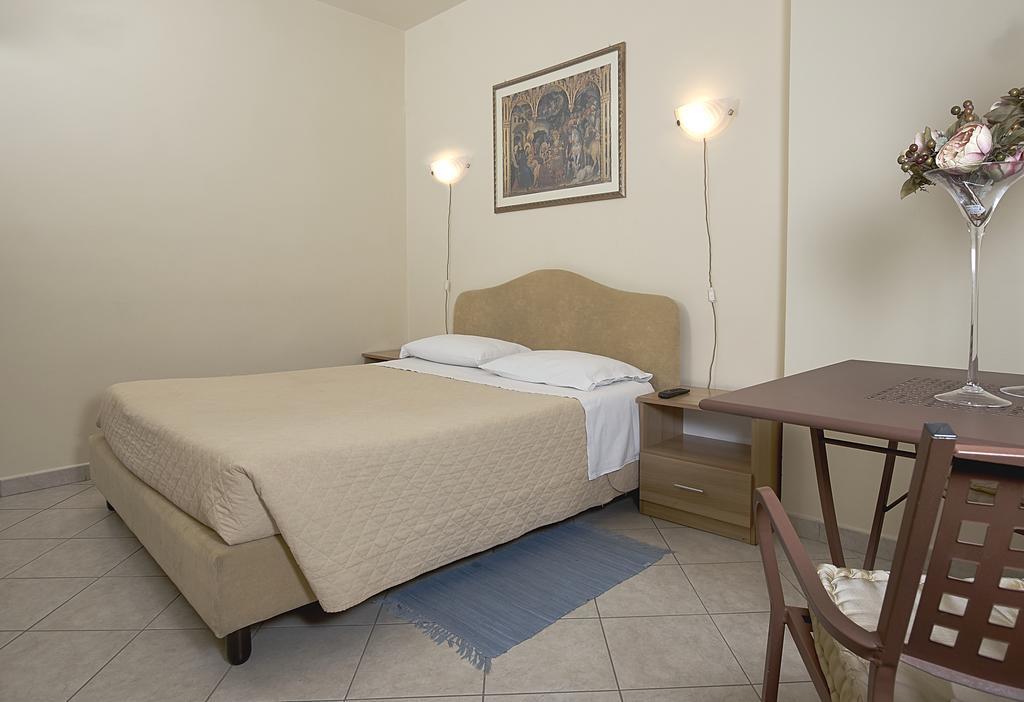 Il Melograno Hotel Foligno Bagian luar foto